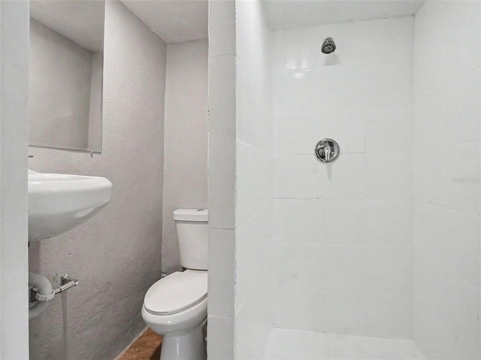 En Venta: $299,900 (3 camas, 2 baños, 1564 Pies cuadrados)