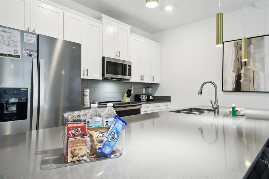 待售: $495,000 (4 贝兹, 3 浴室, 1902 平方英尺)