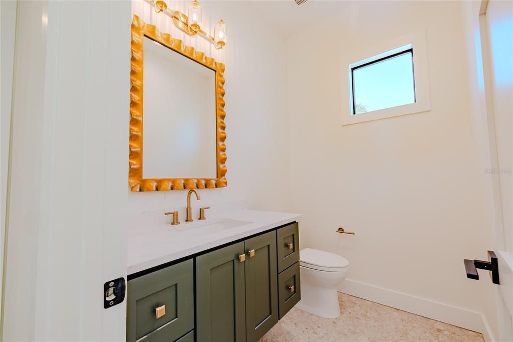 待售: $1,599,000 (5 贝兹, 5 浴室, 3807 平方英尺)