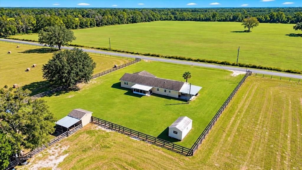 En Venta: $625,000 (4 camas, 3 baños, 2340 Pies cuadrados)