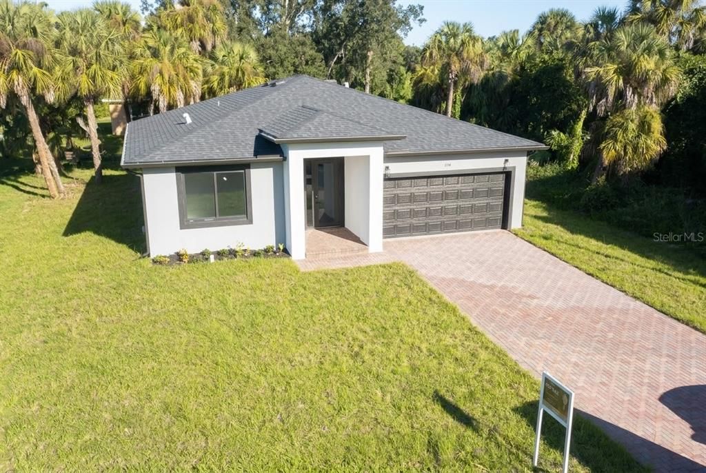 For Sale: $369,900 (3 beds, 2 baths, 1645 Square Feet)