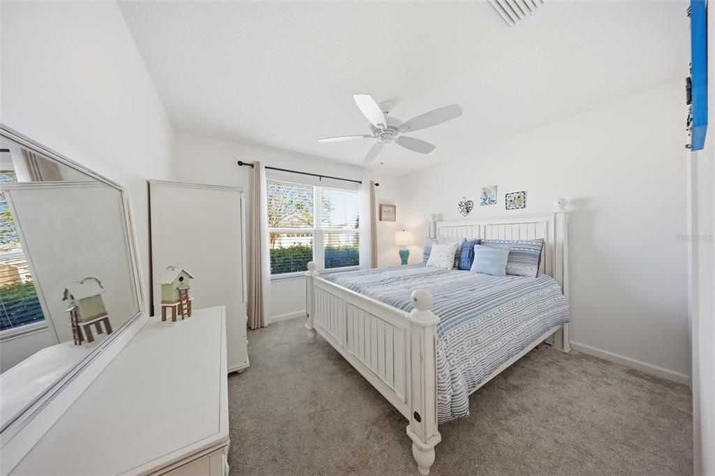 En Venta: $629,900 (4 camas, 2 baños, 2014 Pies cuadrados)
