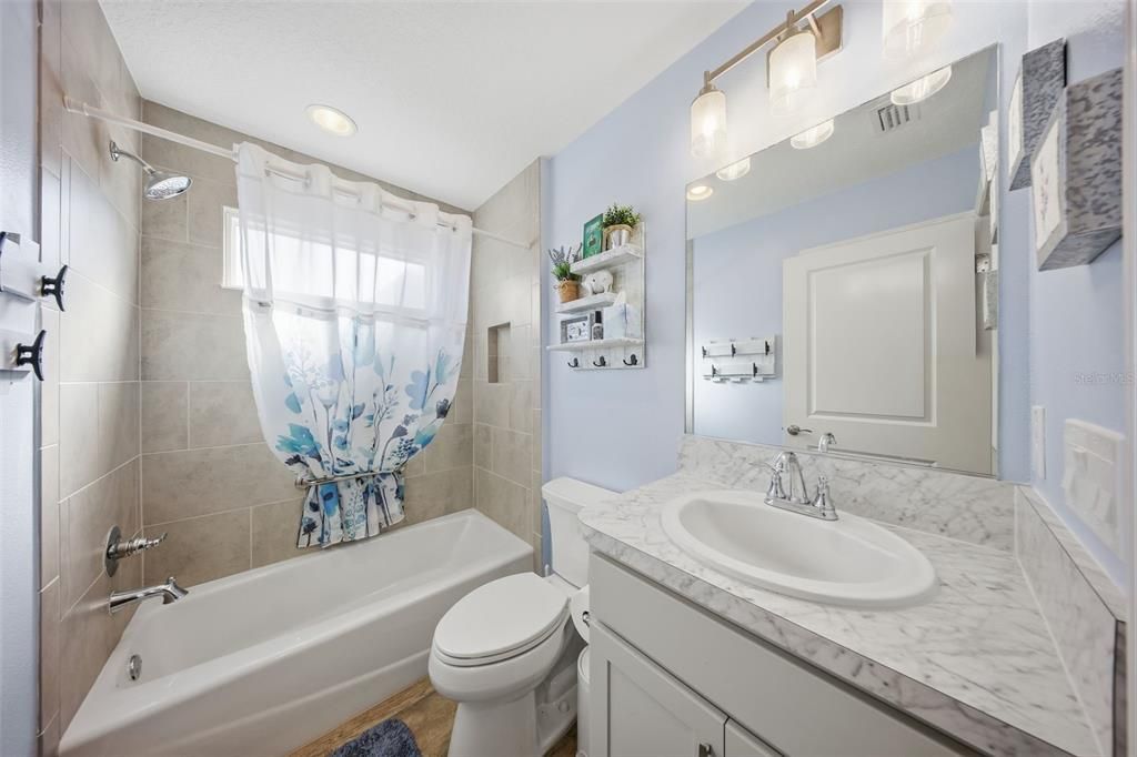 En Venta: $629,900 (4 camas, 2 baños, 2014 Pies cuadrados)