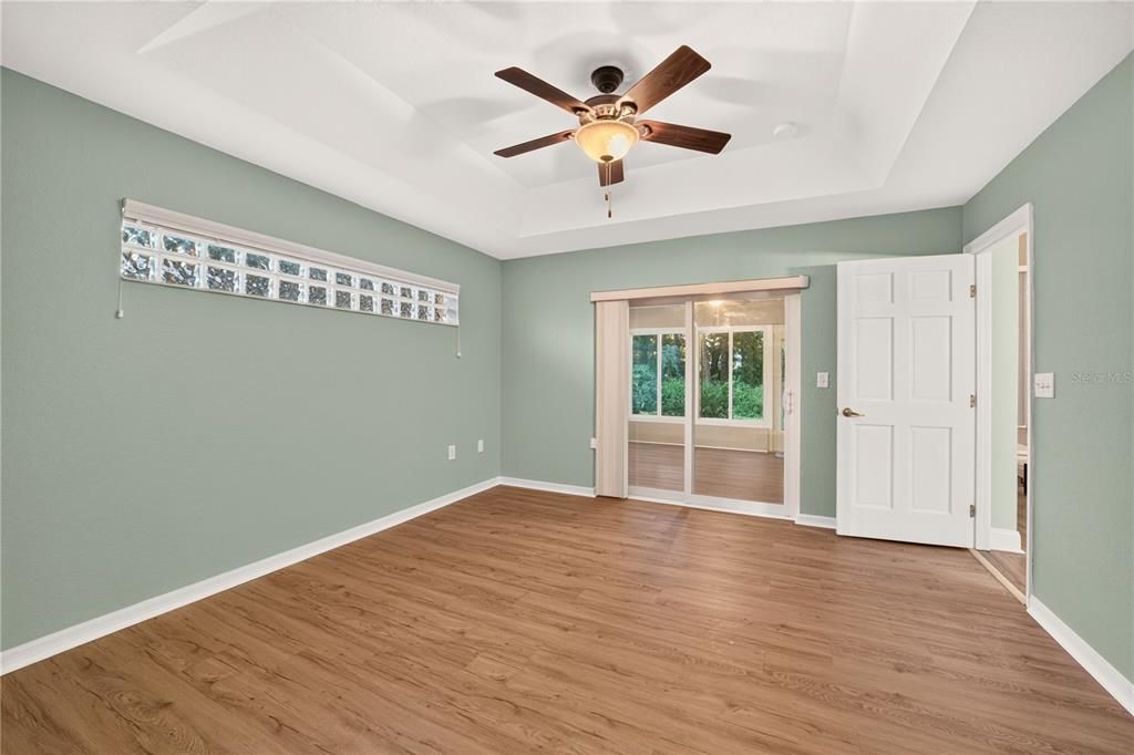 For Sale: $269,999 (2 beds, 2 baths, 1596 Square Feet)