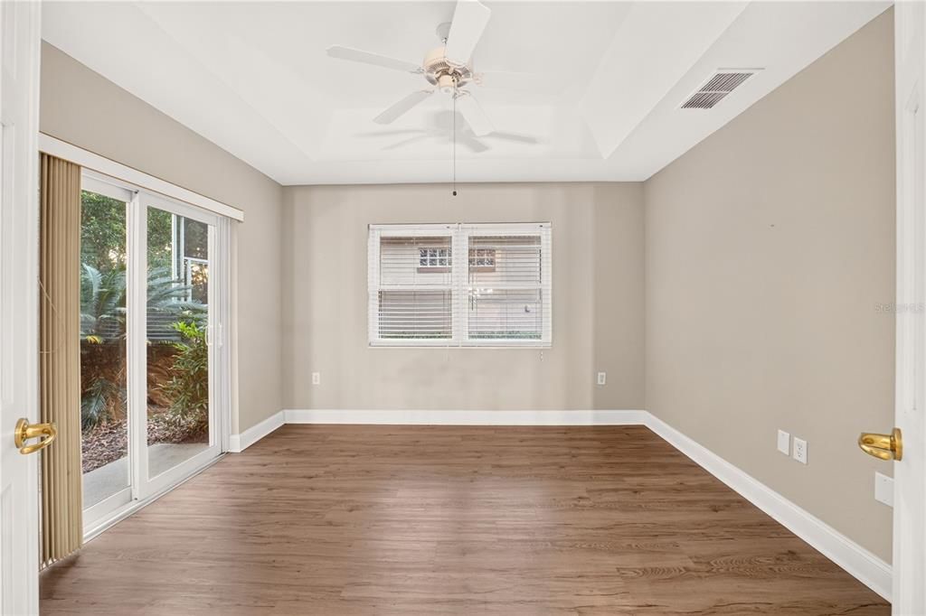For Sale: $269,999 (2 beds, 2 baths, 1596 Square Feet)