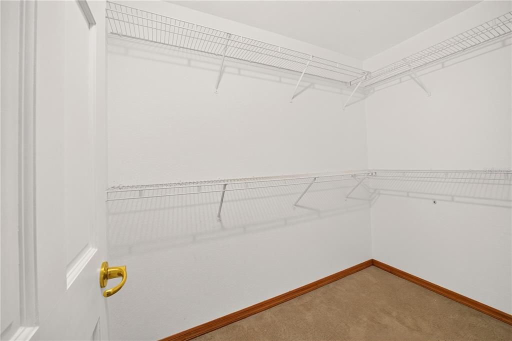 For Sale: $269,999 (2 beds, 2 baths, 1596 Square Feet)
