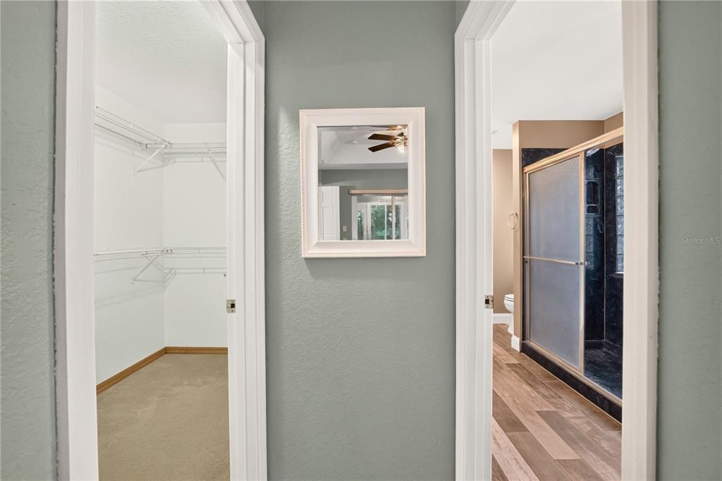 For Sale: $269,999 (2 beds, 2 baths, 1596 Square Feet)