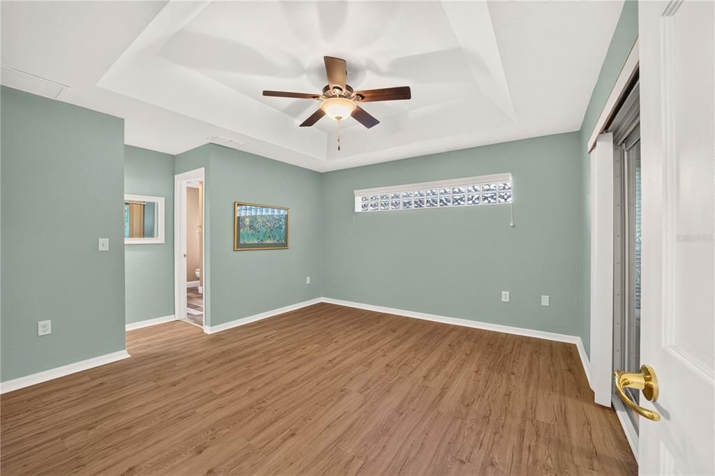 For Sale: $269,999 (2 beds, 2 baths, 1596 Square Feet)