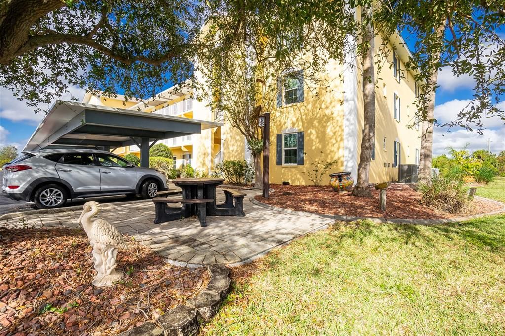 For Sale: $142,723 (2 beds, 2 baths, 1205 Square Feet)