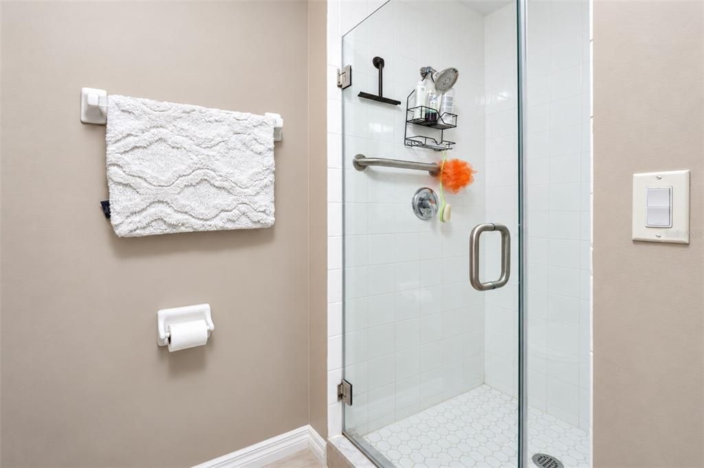 For Sale: $142,723 (2 beds, 2 baths, 1205 Square Feet)