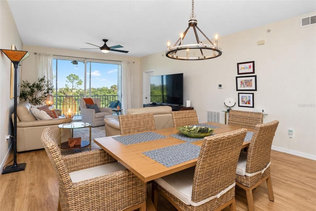 For Sale: $142,723 (2 beds, 2 baths, 1205 Square Feet)