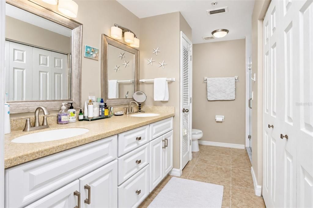 For Sale: $142,723 (2 beds, 2 baths, 1205 Square Feet)