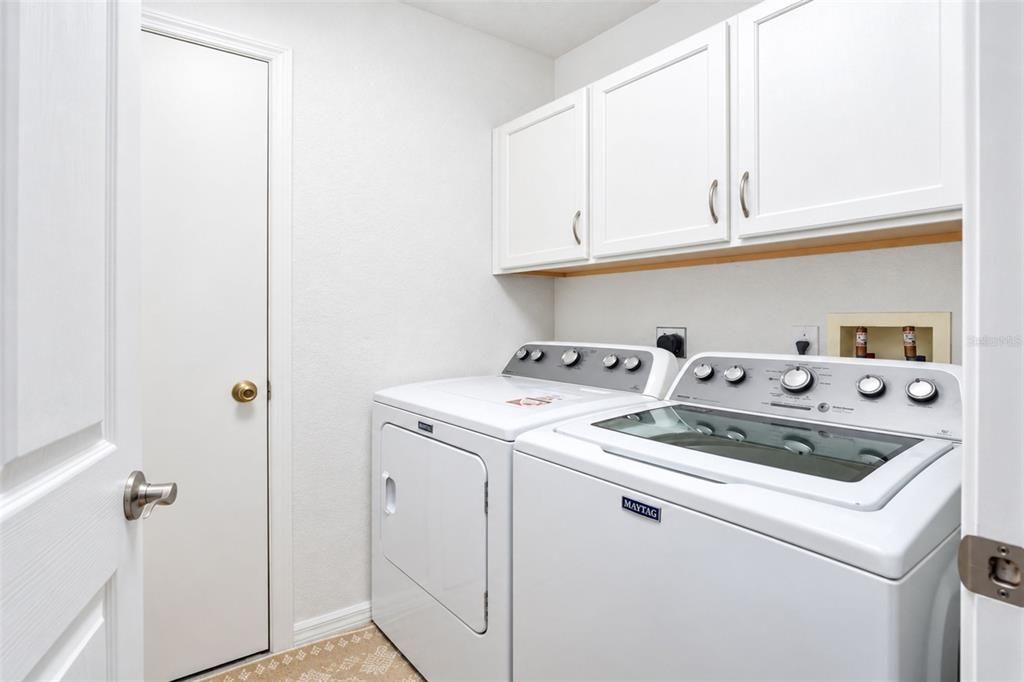 For Sale: $142,723 (2 beds, 2 baths, 1205 Square Feet)