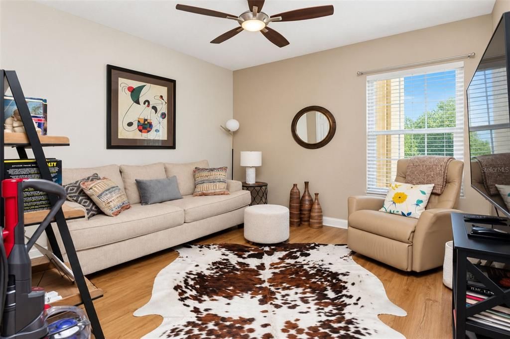 For Sale: $142,723 (2 beds, 2 baths, 1205 Square Feet)