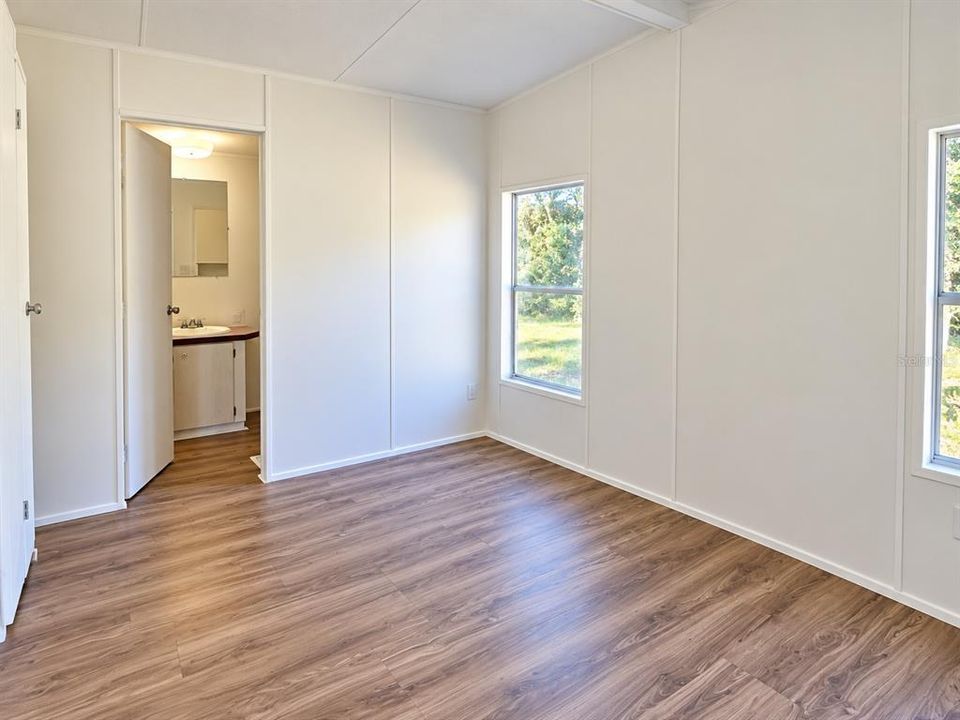 На продажу: $155,000 (2 спален, 2 ванн, 920 Квадратных фут)