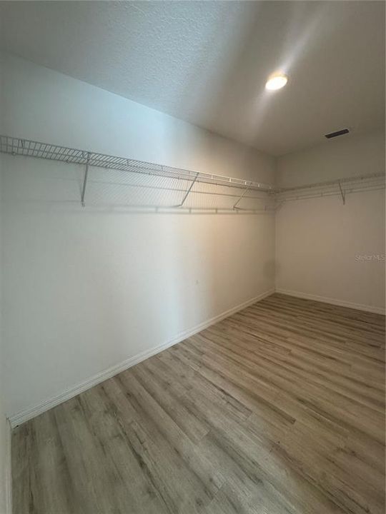 En Venta: $240,000 (3 camas, 2 baños, 1252 Pies cuadrados)