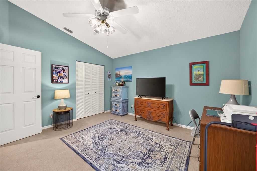 For Sale: $219,900 (2 beds, 2 baths, 1621 Square Feet)