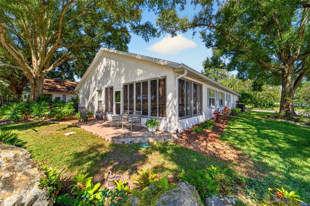 For Sale: $219,900 (2 beds, 2 baths, 1621 Square Feet)