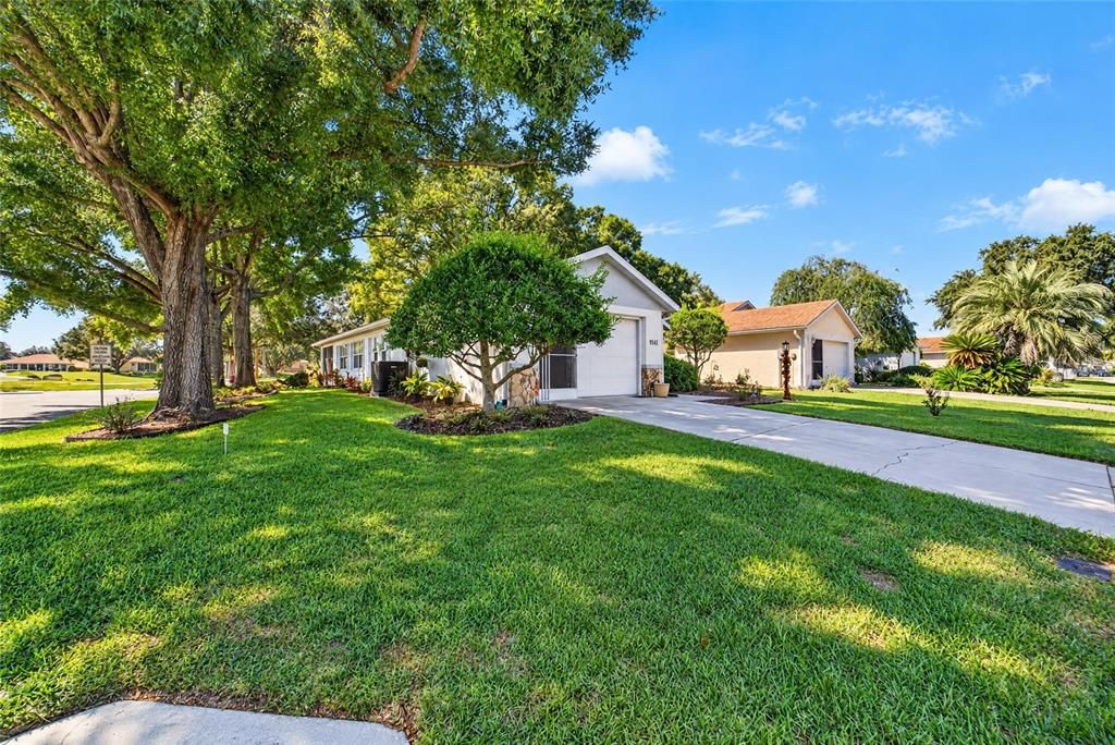 For Sale: $219,900 (2 beds, 2 baths, 1621 Square Feet)