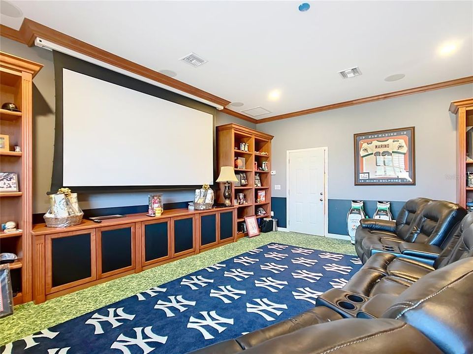 For Sale: $2,550,000 (4 beds, 4 baths, 3504 Square Feet)