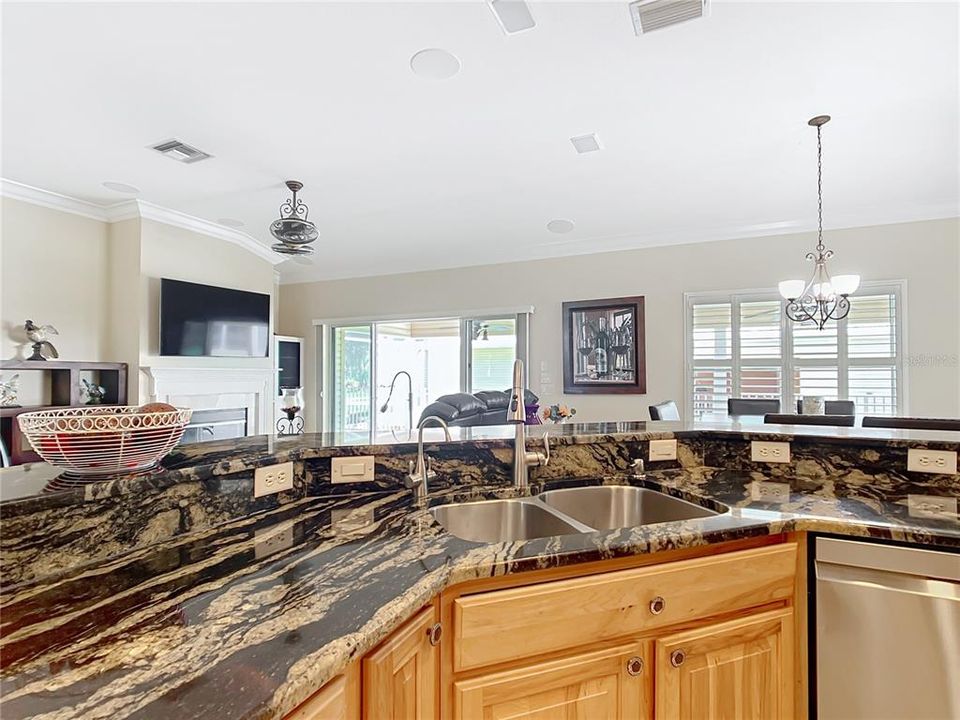 For Sale: $2,550,000 (4 beds, 4 baths, 3504 Square Feet)