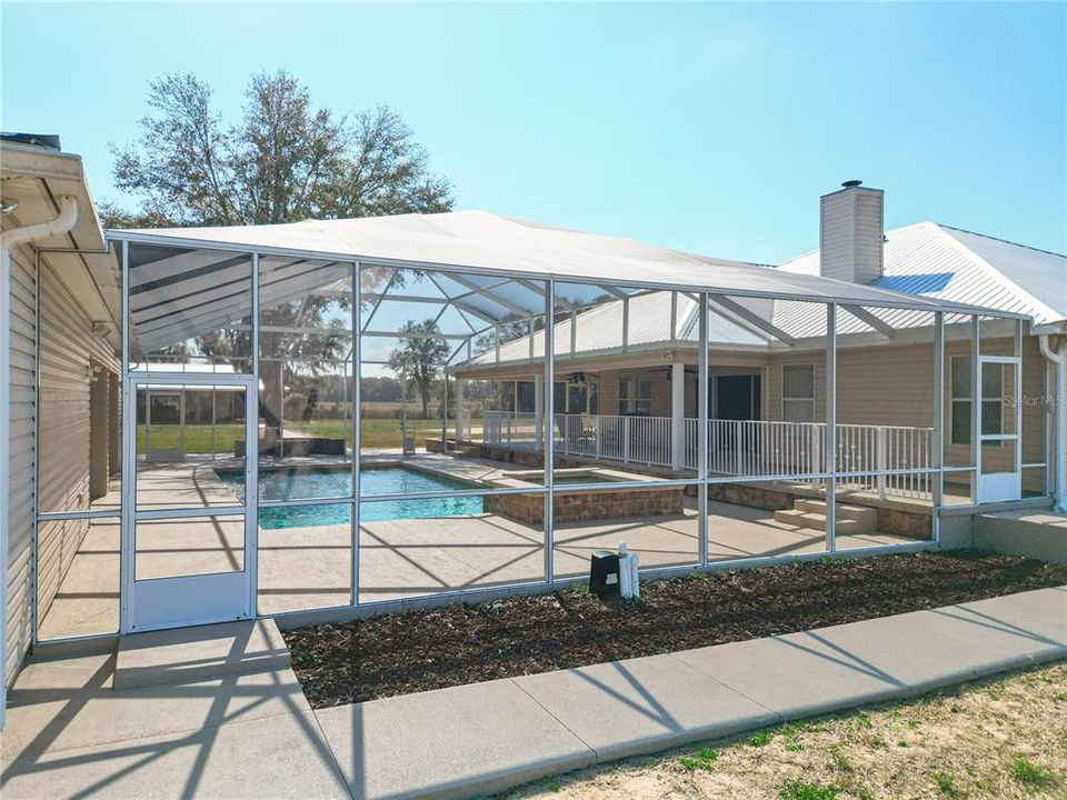 For Sale: $2,550,000 (4 beds, 4 baths, 3504 Square Feet)