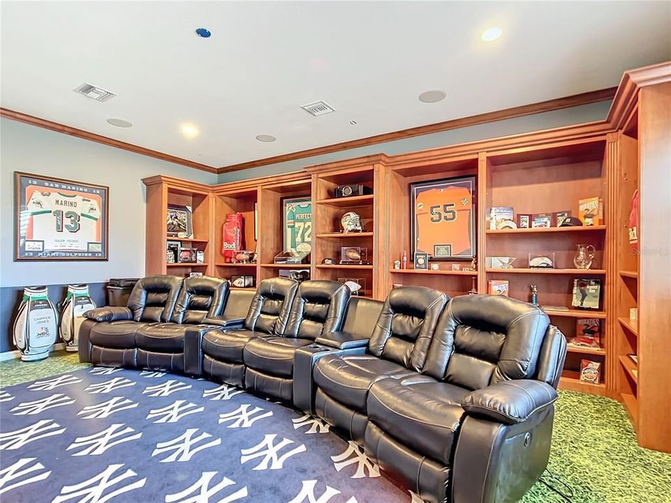 For Sale: $2,550,000 (4 beds, 4 baths, 3504 Square Feet)