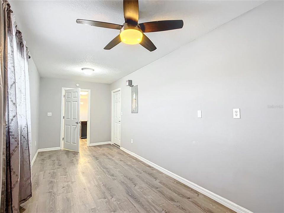 For Sale: $2,550,000 (4 beds, 4 baths, 3504 Square Feet)