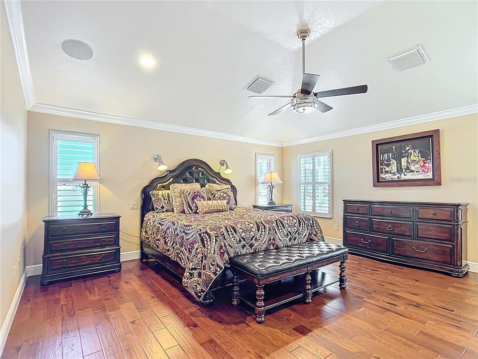 For Sale: $2,550,000 (4 beds, 4 baths, 3504 Square Feet)