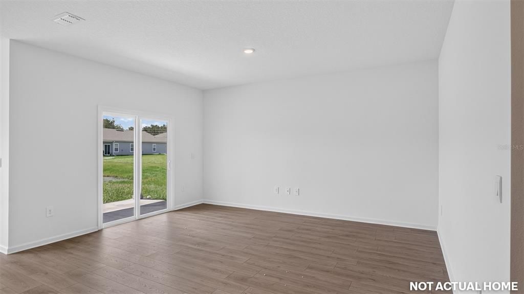 En Venta: $362,400 (3 camas, 2 baños, 1618 Pies cuadrados)