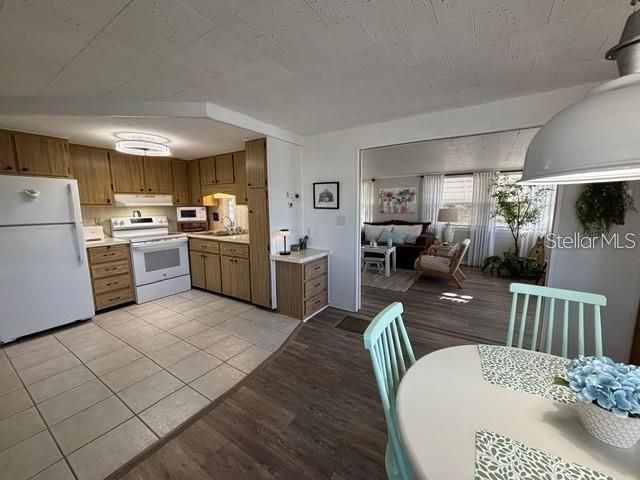 En Venta: $249,500 (2 camas, 1 baños, 625 Pies cuadrados)