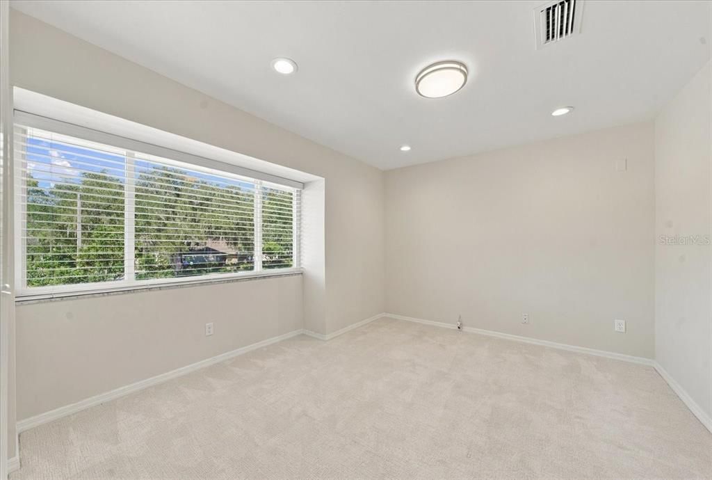 En Venta: $875,000 (5 camas, 3 baños, 2494 Pies cuadrados)