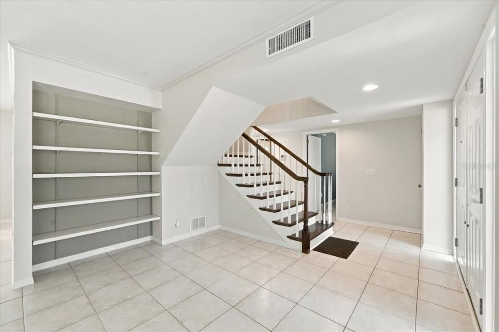 En Venta: $875,000 (5 camas, 3 baños, 2494 Pies cuadrados)