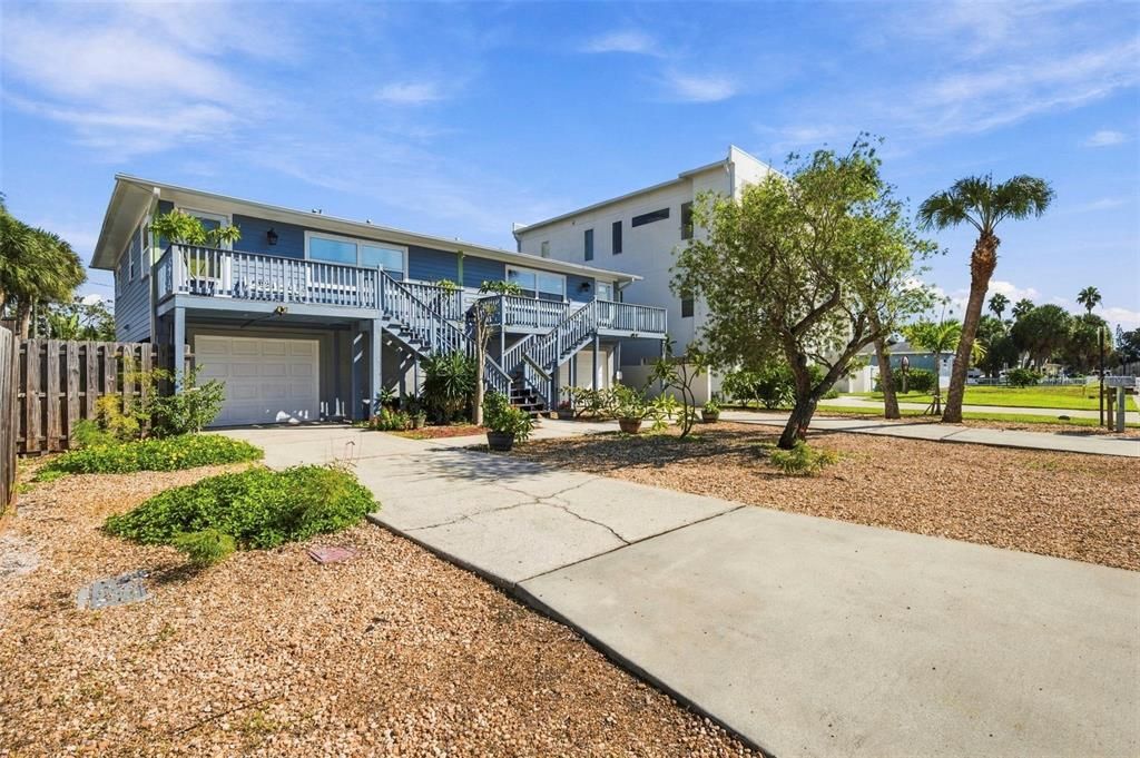 For Sale: $1,450,000 (4 beds, 0 baths, 1700 Square Feet)
