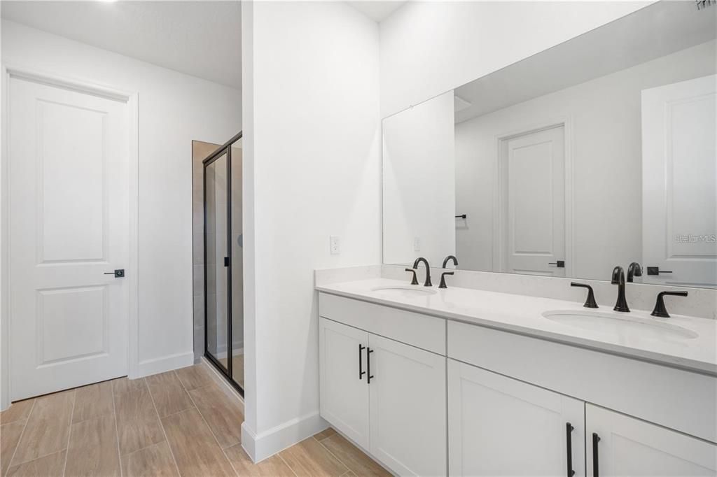 На продажу: $419,999 (4 спален, 3 ванн, 2080 Квадратных фут)