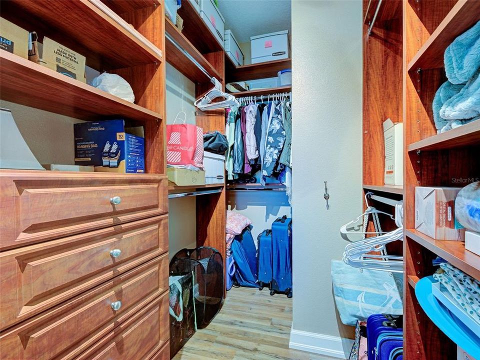 En Venta: $350,000 (2 camas, 2 baños, 1402 Pies cuadrados)
