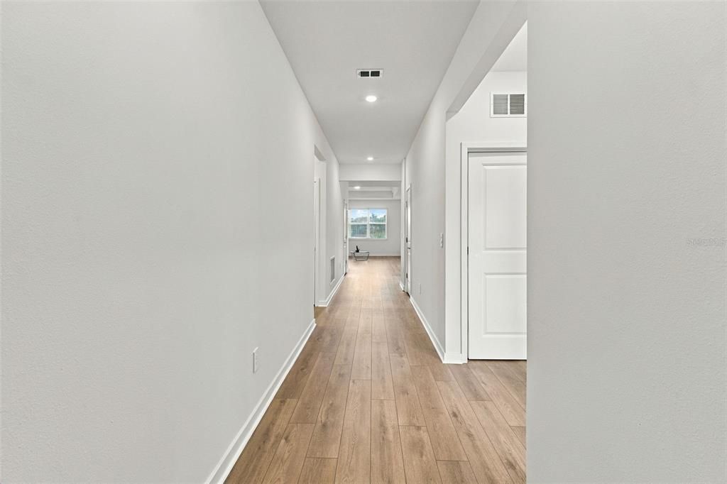 На продажу: $399,000 (4 спален, 2 ванн, 1849 Квадратных фут)