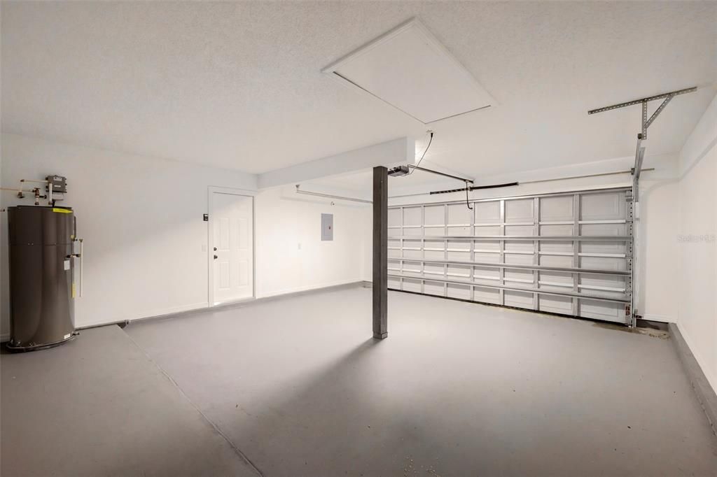 На продажу: $395,000 (4 спален, 2 ванн, 1448 Квадратных фут)