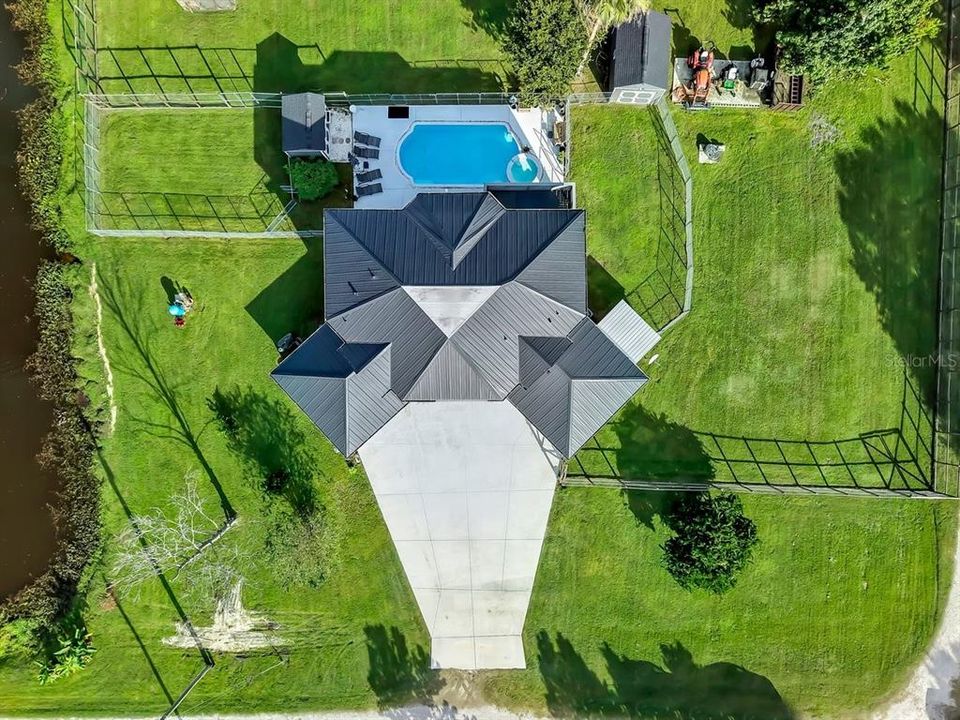 На продажу: $895,000 (3 спален, 3 ванн, 2345 Квадратных фут)