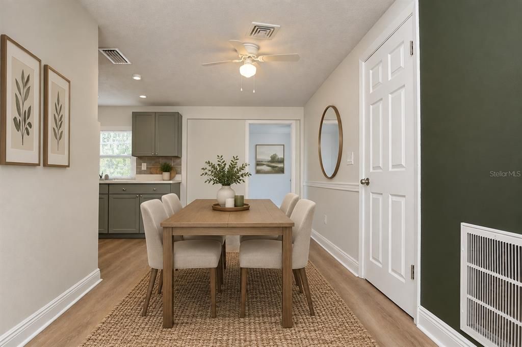 For Sale: $160,000 (3 beds, 1 baths, 1008 Square Feet)