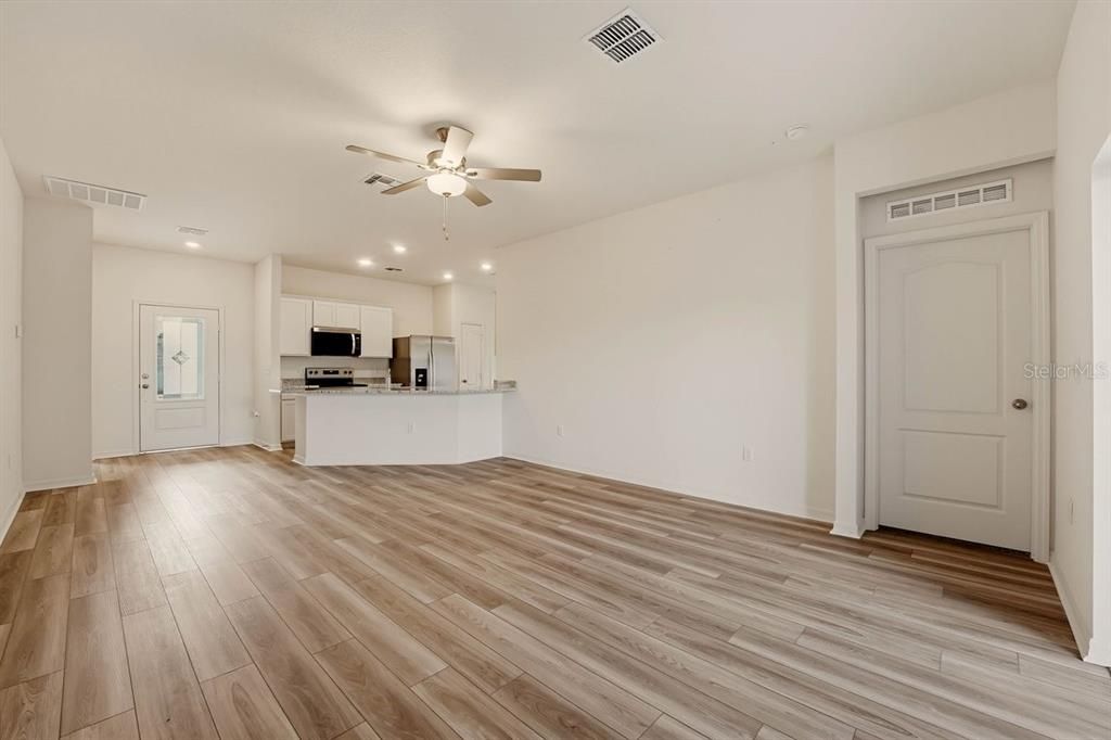 En Venta: $349,999 (3 camas, 2 baños, 1540 Pies cuadrados)