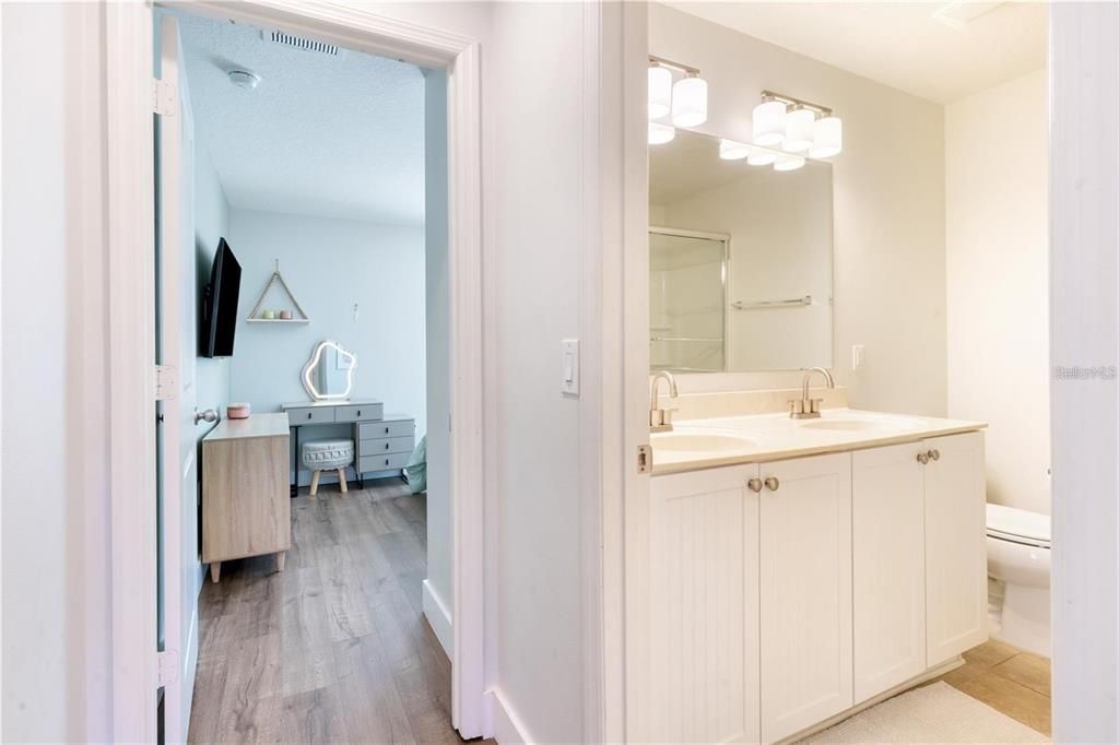 For Sale: $649,000 (3 beds, 3 baths, 2744 Square Feet)