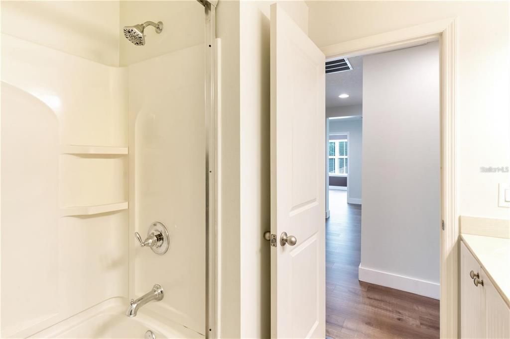 For Sale: $649,000 (3 beds, 3 baths, 2744 Square Feet)