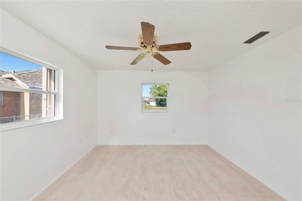 En Venta: $275,000 (2 camas, 2 baños, 1193 Pies cuadrados)
