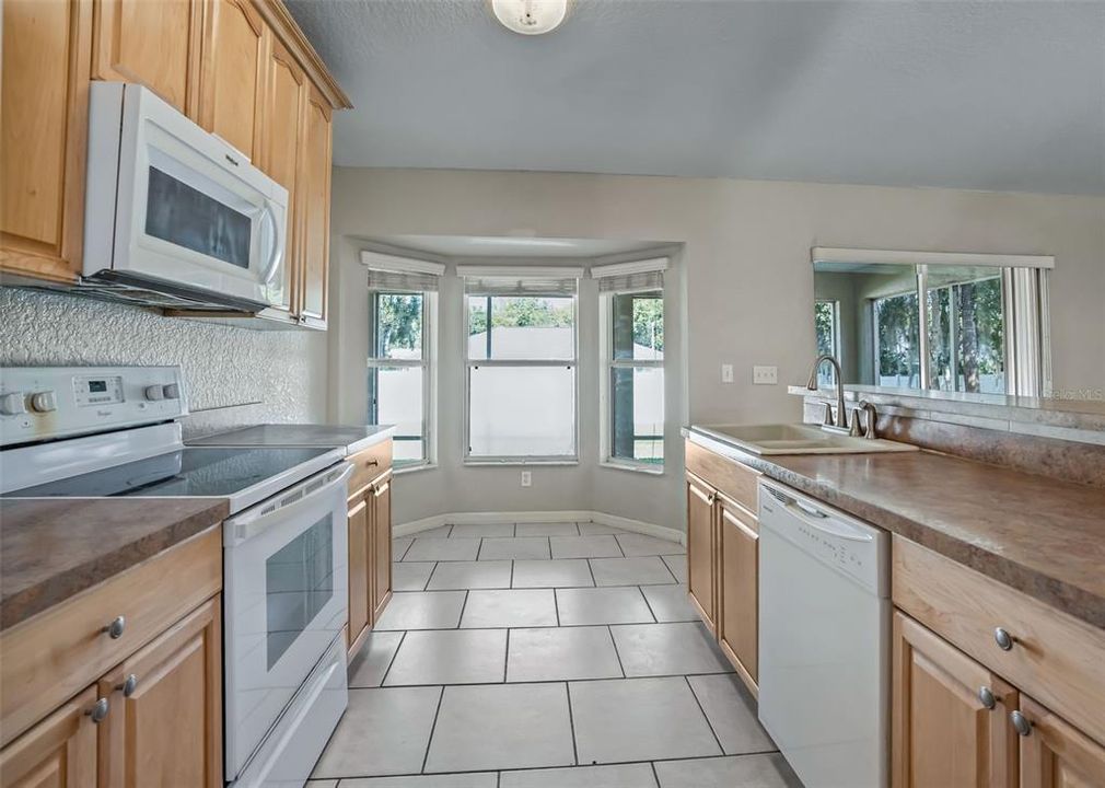 For Sale: $229,000 (3 beds, 2 baths, 1569 Square Feet)