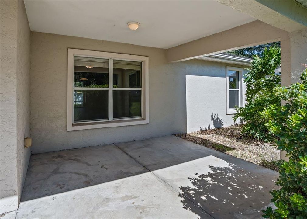 For Sale: $229,000 (3 beds, 2 baths, 1569 Square Feet)