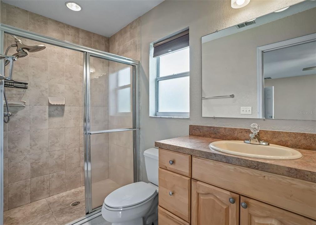 For Sale: $229,000 (3 beds, 2 baths, 1569 Square Feet)