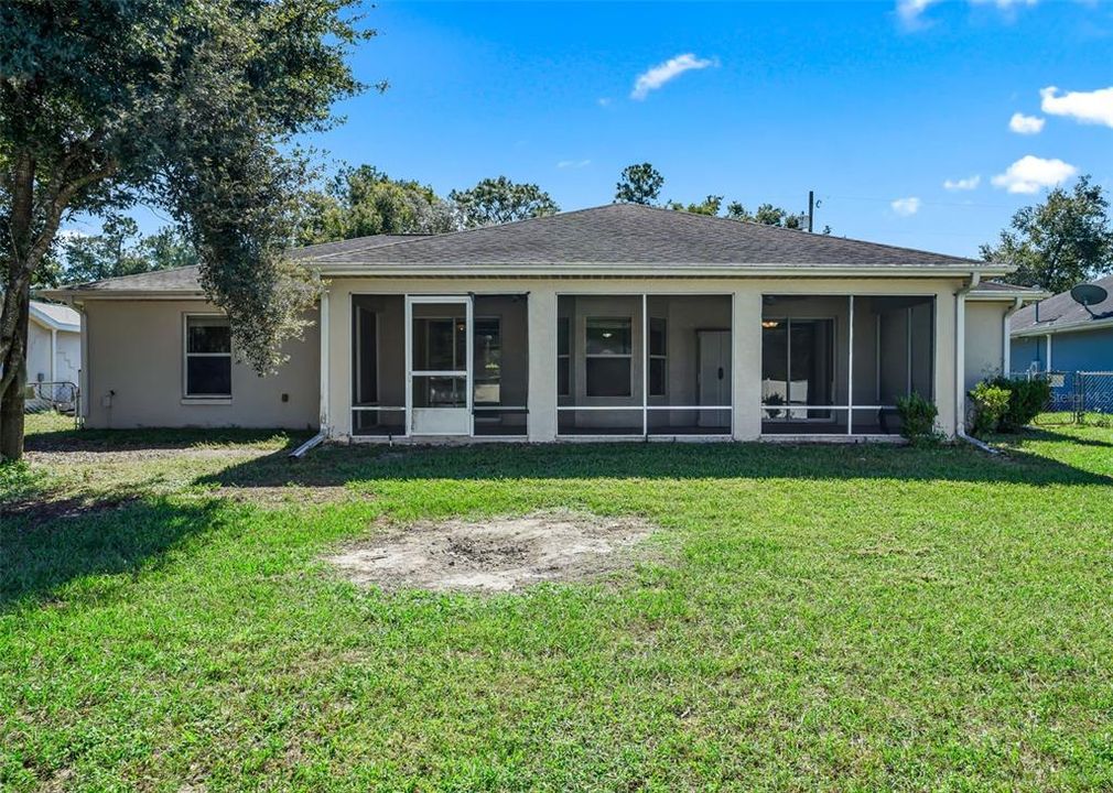 For Sale: $229,000 (3 beds, 2 baths, 1569 Square Feet)