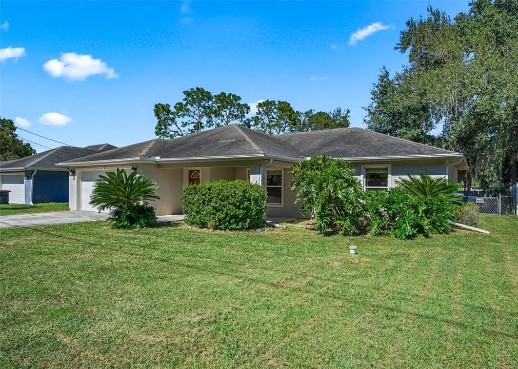 For Sale: $229,000 (3 beds, 2 baths, 1569 Square Feet)