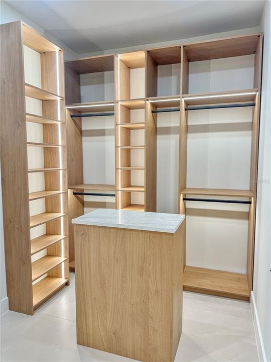 На продажу: $1,099,000 (4 спален, 3 ванн, 2306 Квадратных фут)